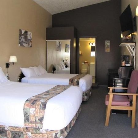 Bear Country Inn And Suites Mountain View エクステリア 写真