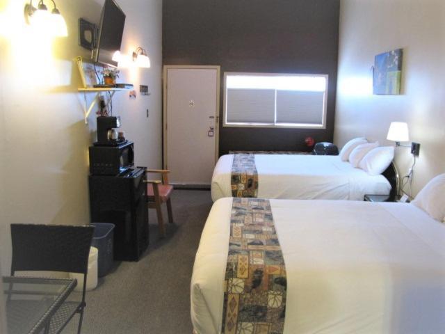 Bear Country Inn And Suites Mountain View エクステリア 写真