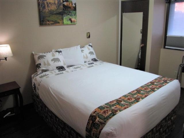 Bear Country Inn And Suites Mountain View エクステリア 写真