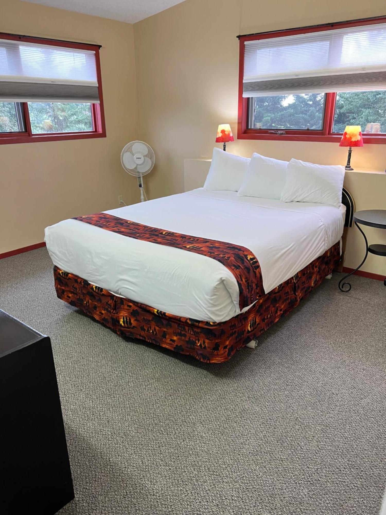 Bear Country Inn And Suites Mountain View エクステリア 写真